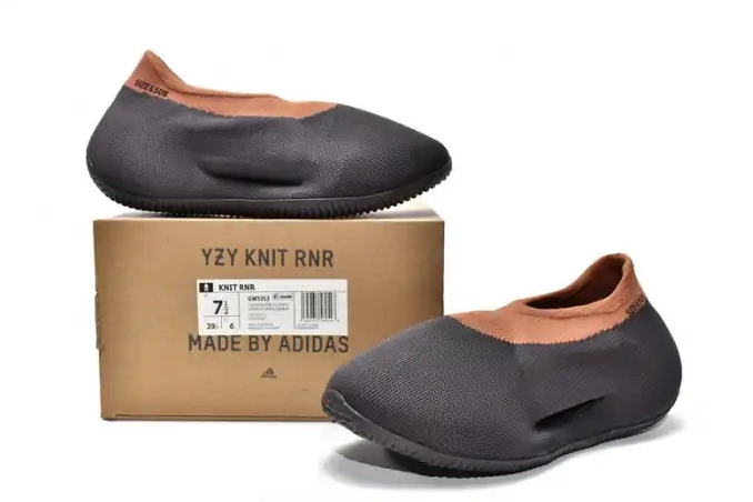 GY1759 Stone Carbon Knit Yeezy RNR Adidas 0627